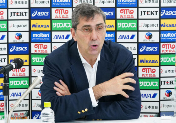 スローガンは「ALL for PARIS 24」　龍神NIPPON フィリップ・ブラン監督が会見　主将は昨年度に続き石川祐希選手