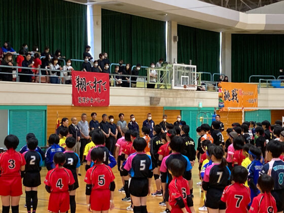 アスリート委員会による大会訪問を実施（第43回全日本バレーボール小学生大会 西播地区予選大会）