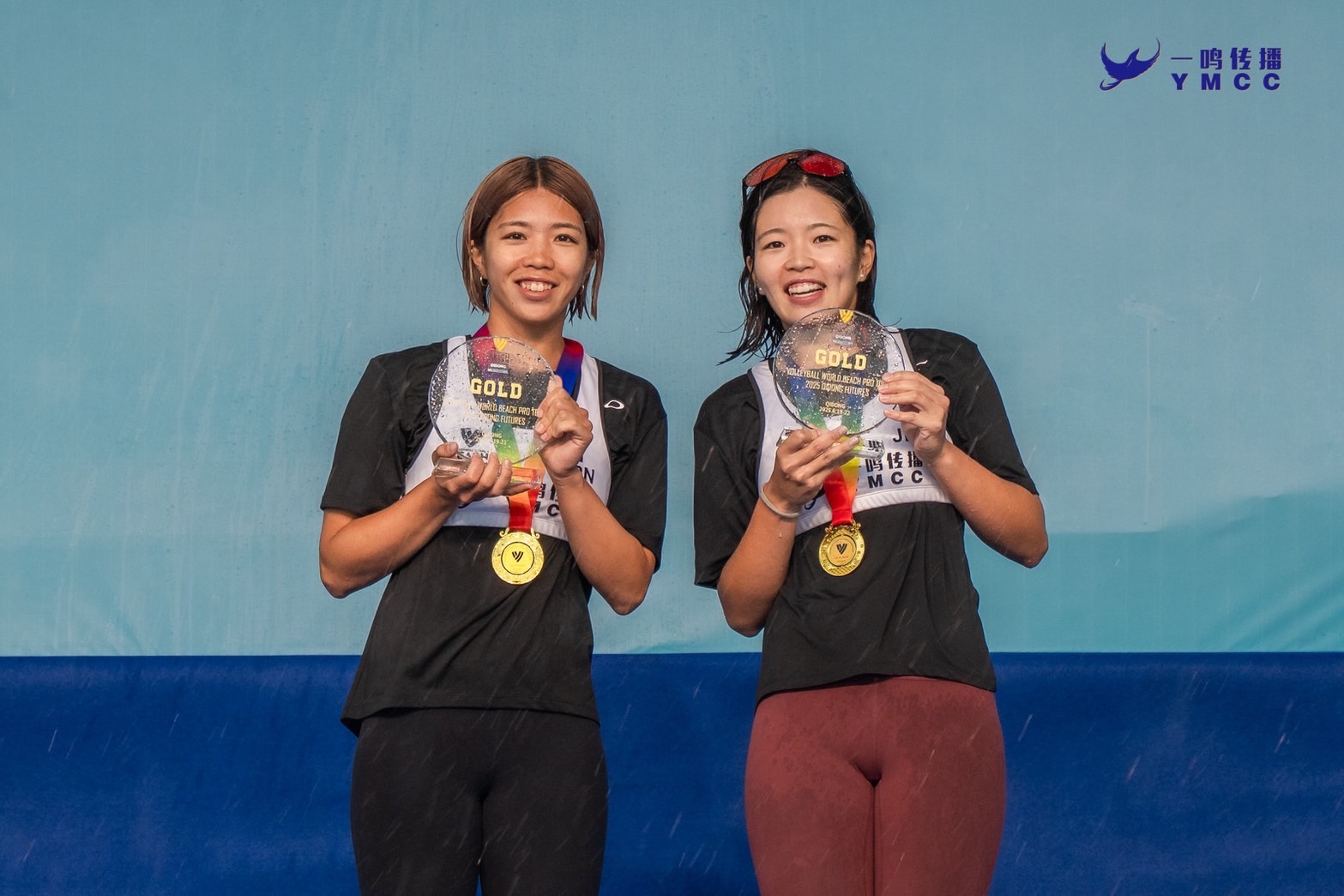 松本姉妹がビーチプロツアーで初優勝！