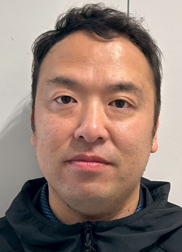 松田 修一